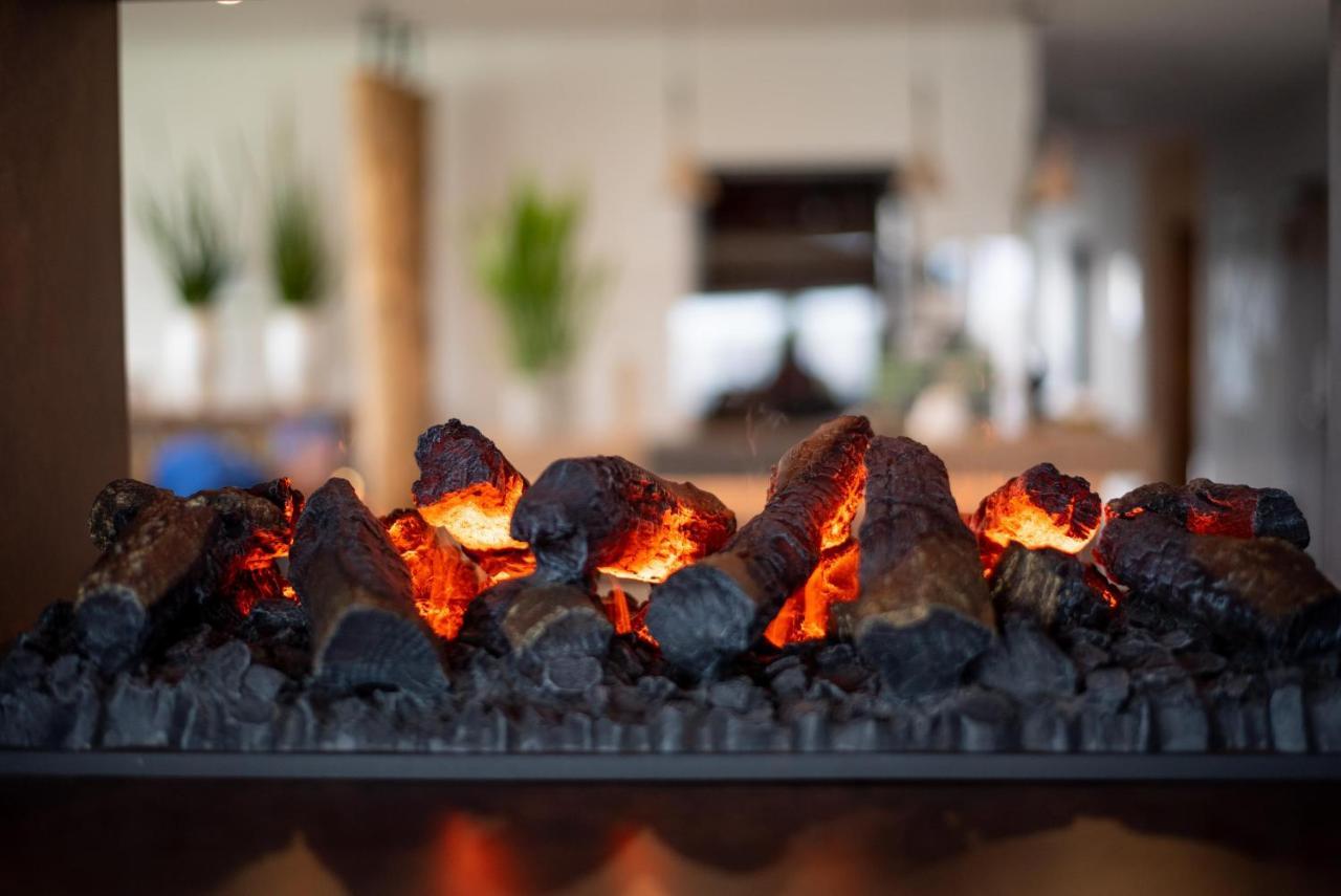 Alb Inn - Hotel & Apartments Мерклинген Экстерьер фото