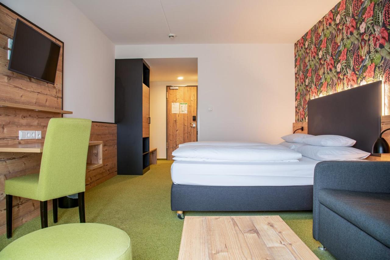 Alb Inn - Hotel & Apartments Мерклинген Экстерьер фото