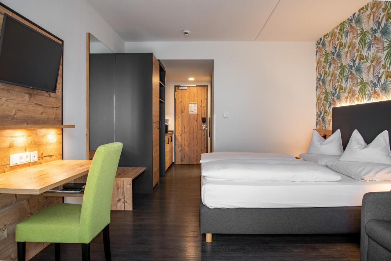 Alb Inn - Hotel & Apartments Мерклинген Экстерьер фото